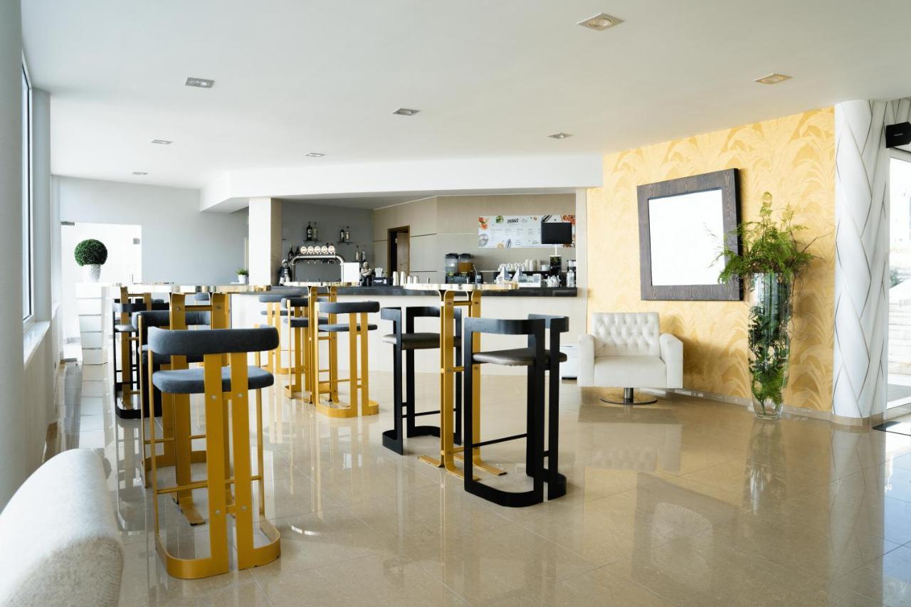 Hotel Cristal Praia Resort & Spa Віейра-де-Лейрія Екстер'єр фото